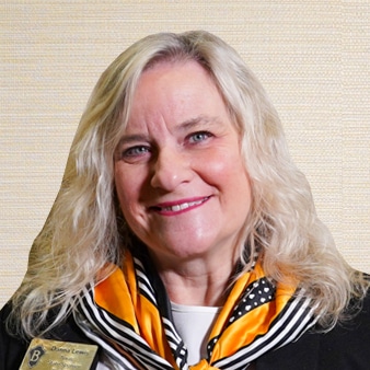 Danna Lewis